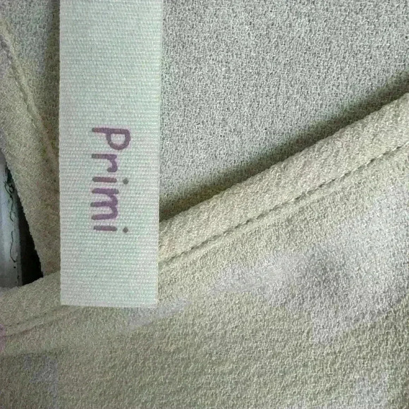 Light Cream Romper Size Medium NWOT - Picture 3 of 5